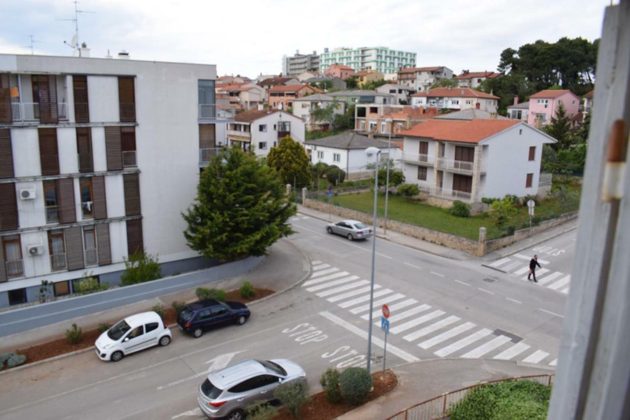 Apartman "Nicole" Pula Exterior photo